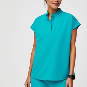 Woman’s Figs Nursing Scrubs